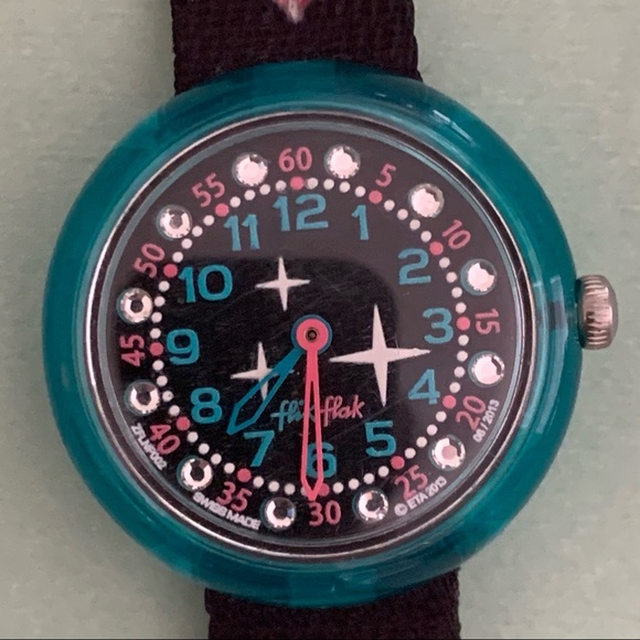 Swatch Flik Flak Hello Kitty Watch - Picture 2 of 6